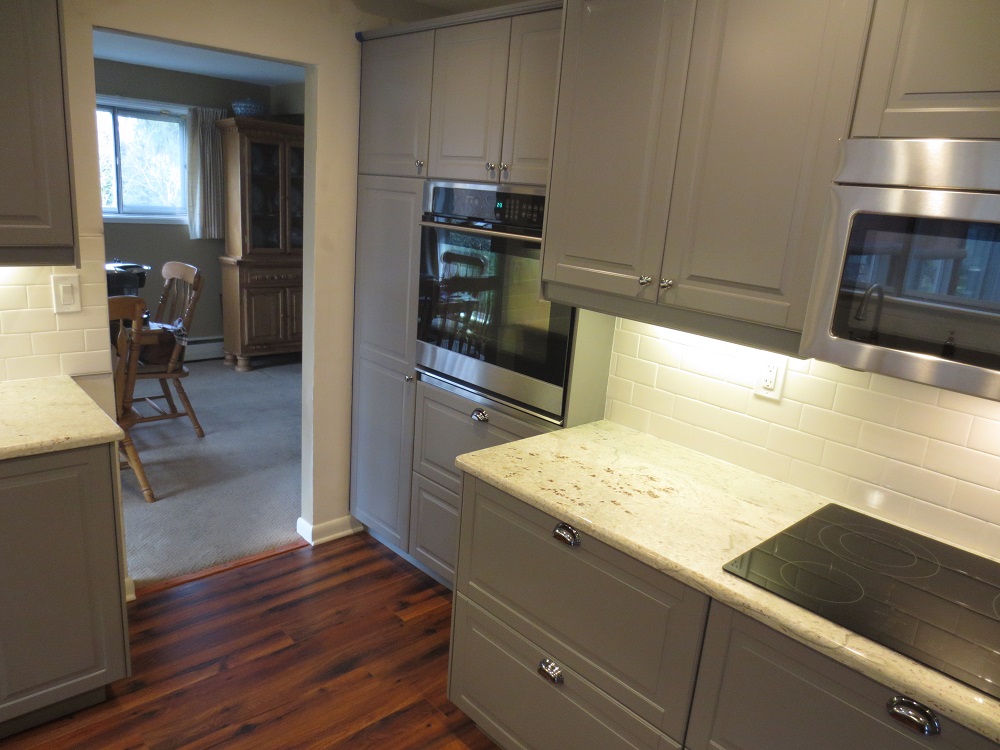 Before, outdated kitchen